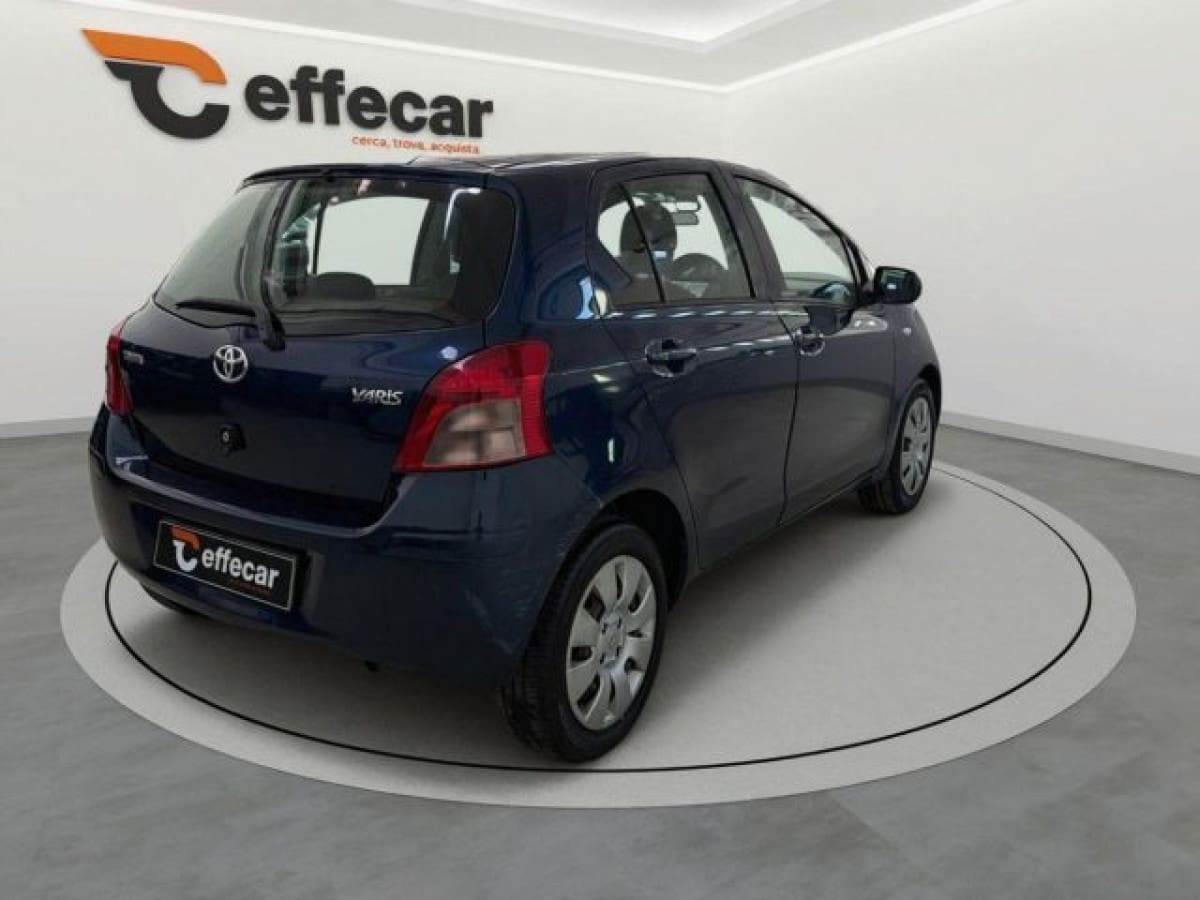 TOYOTA Yaris 2ª serie 10
