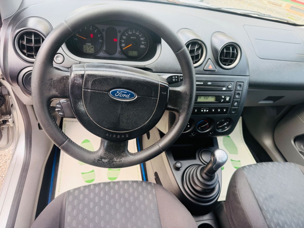 FORD Fiesta 5ª serie 7