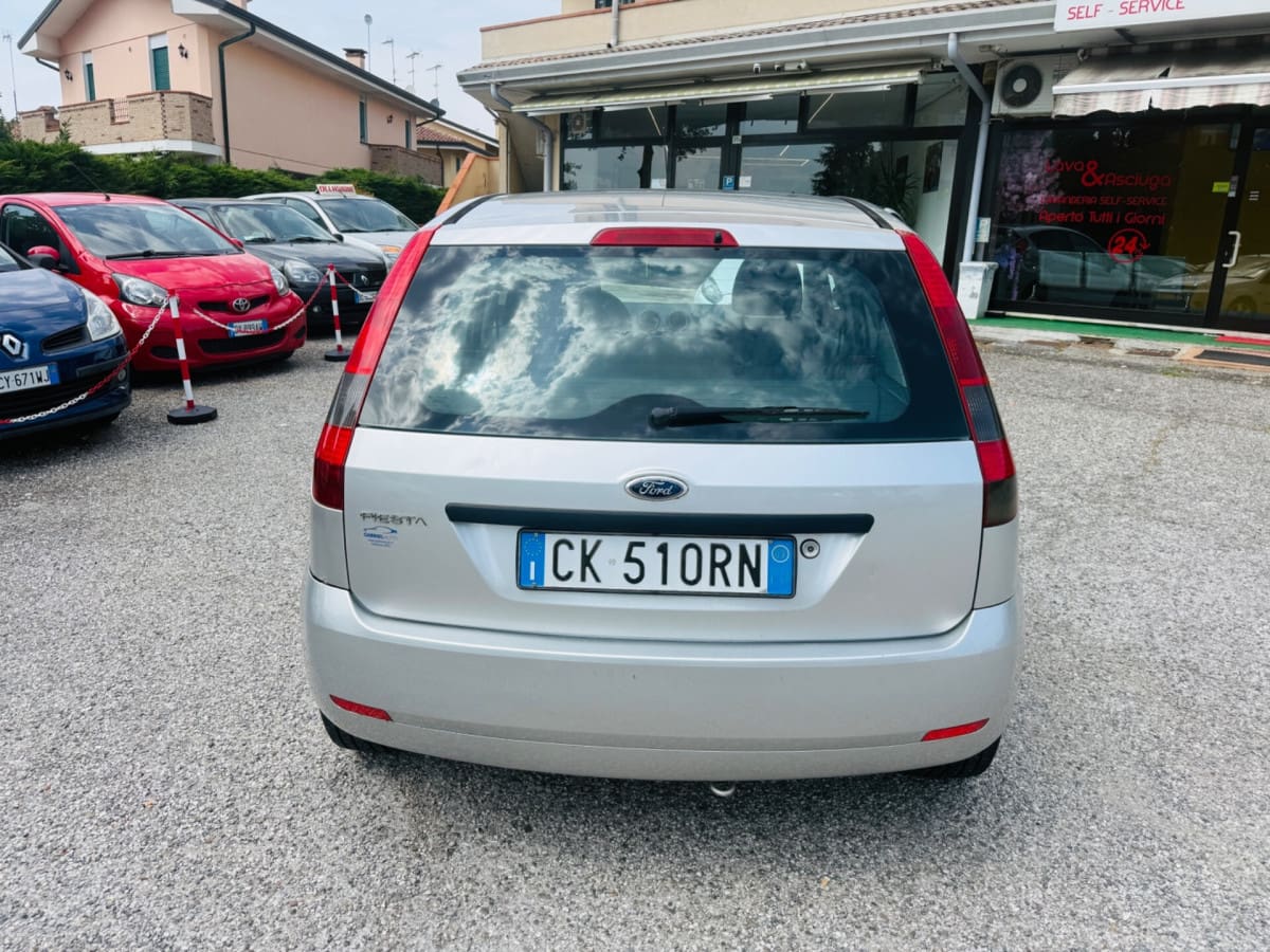 FORD Fiesta 5ª serie 25