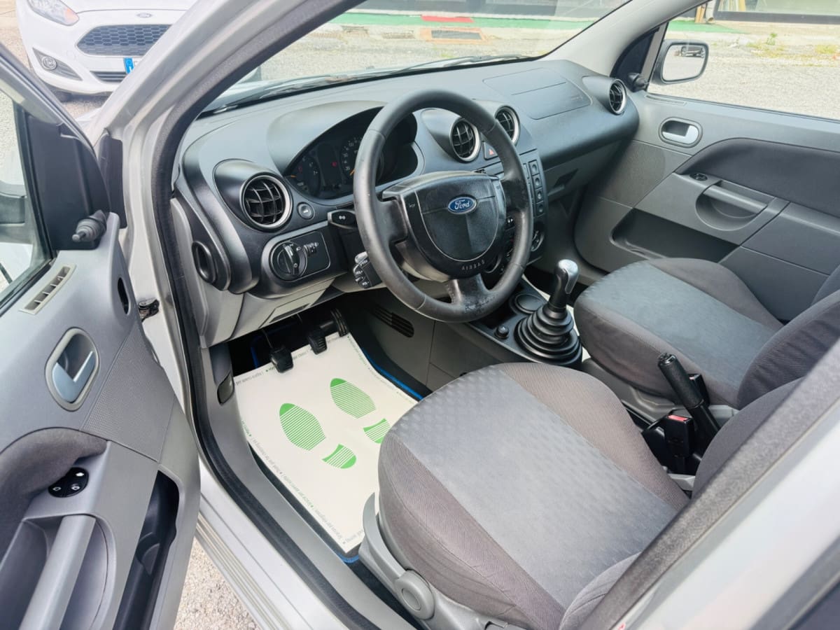 FORD Fiesta 5ª serie 28