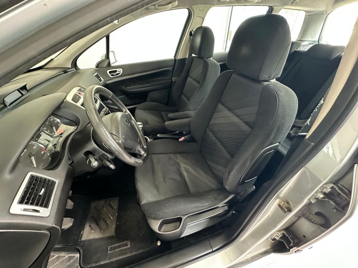 PEUGEOT 307 29