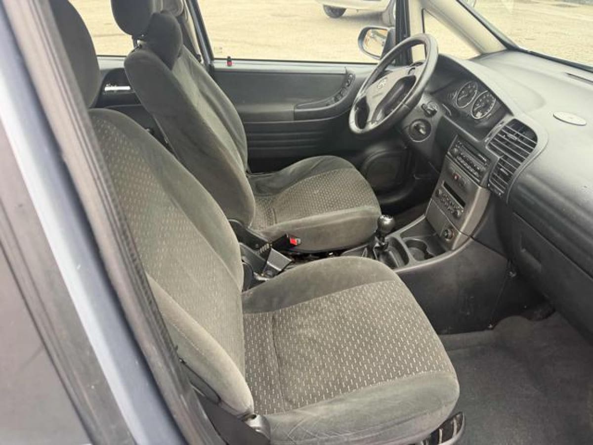 OPEL Zafira 6