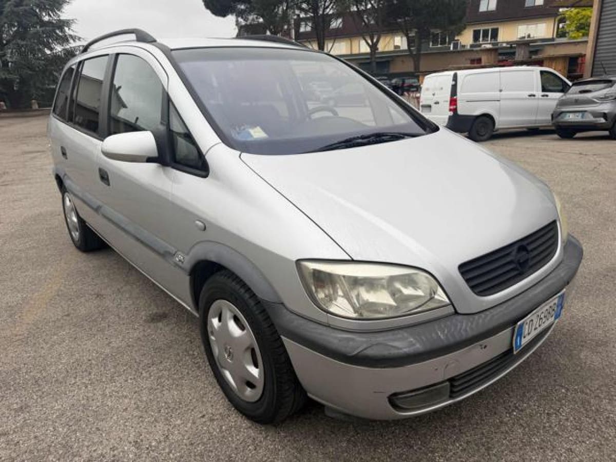 OPEL Zafira 8