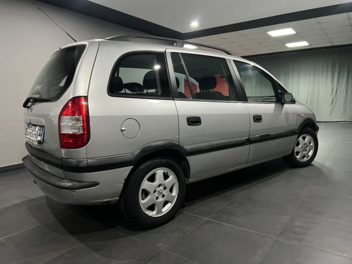 OPEL Zafira 5