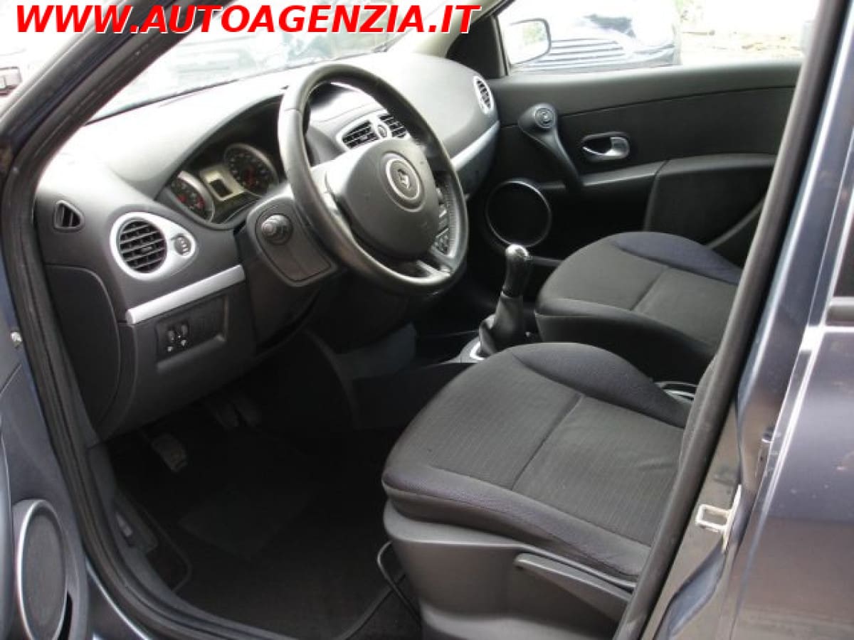 RENAULT Clio 3ª serie 3