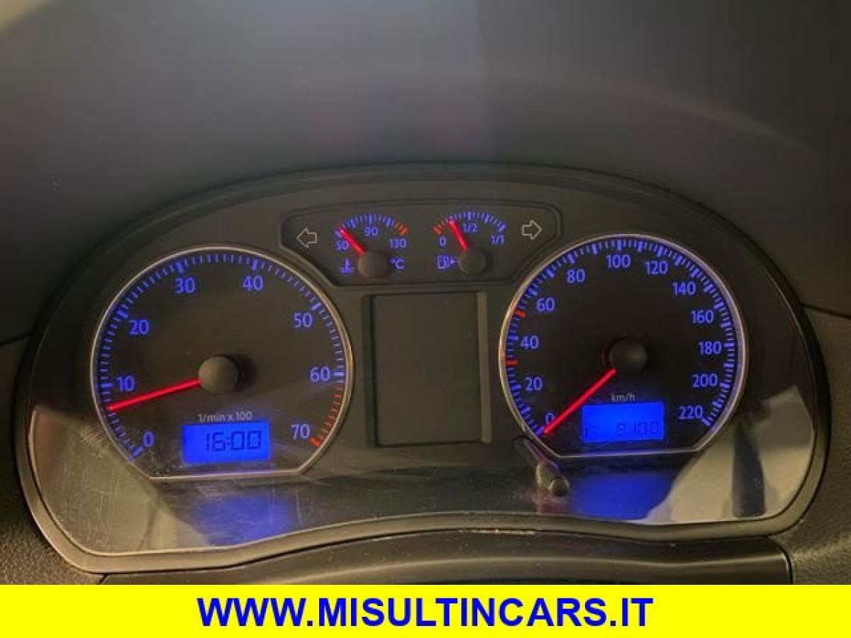 VOLKSWAGEN Polo 4ª serie 5