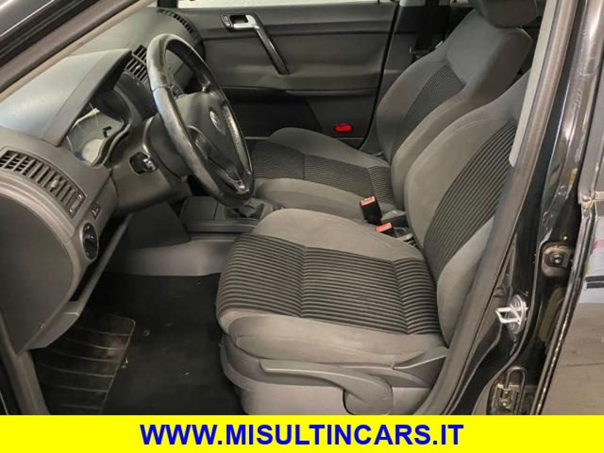 VOLKSWAGEN Polo 4ª serie 14