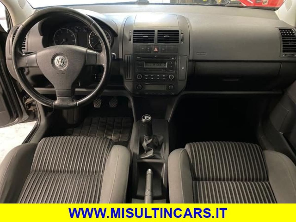 VOLKSWAGEN Polo 4ª serie 15