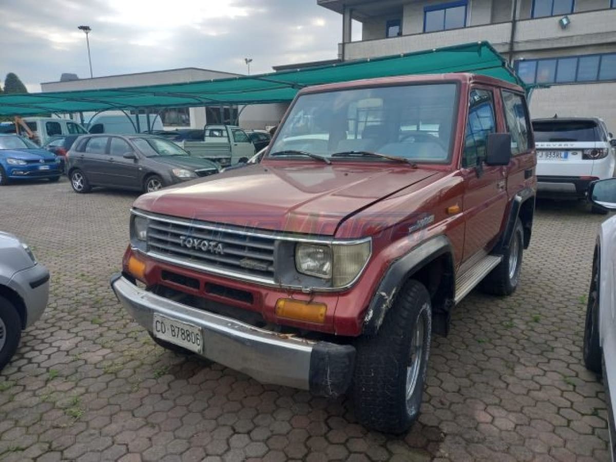 TOYOTA Land Cruiser 109940852
