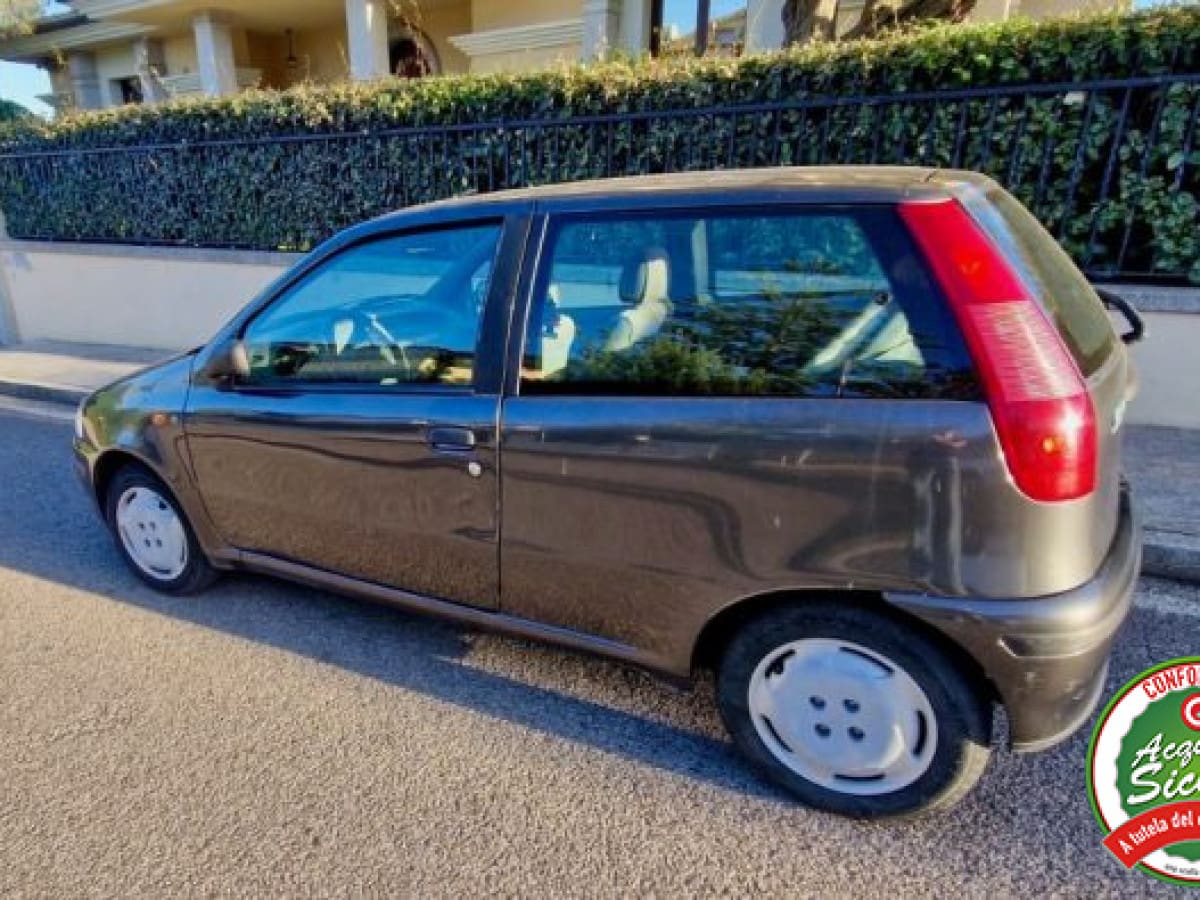 FIAT Punto 1ª serie 3