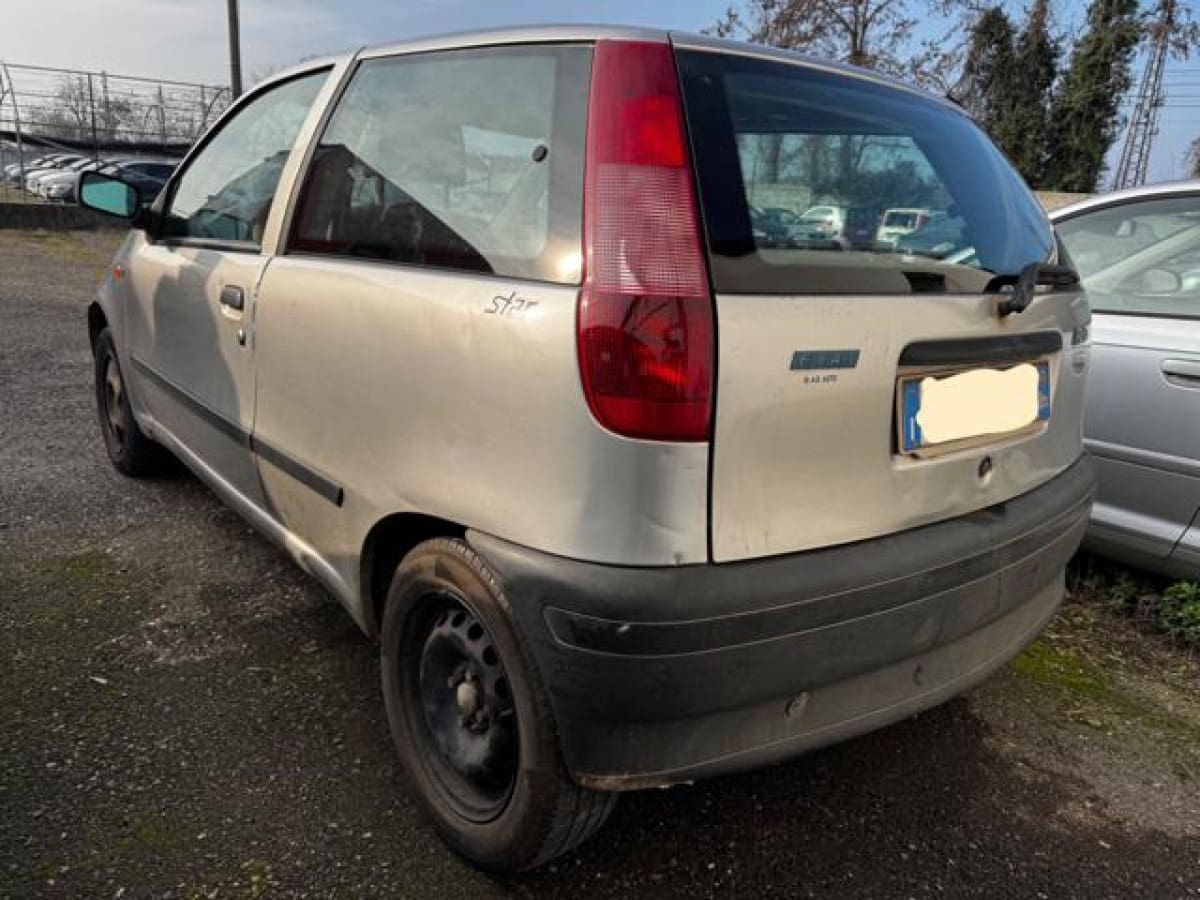 FIAT Punto 1ª serie 4