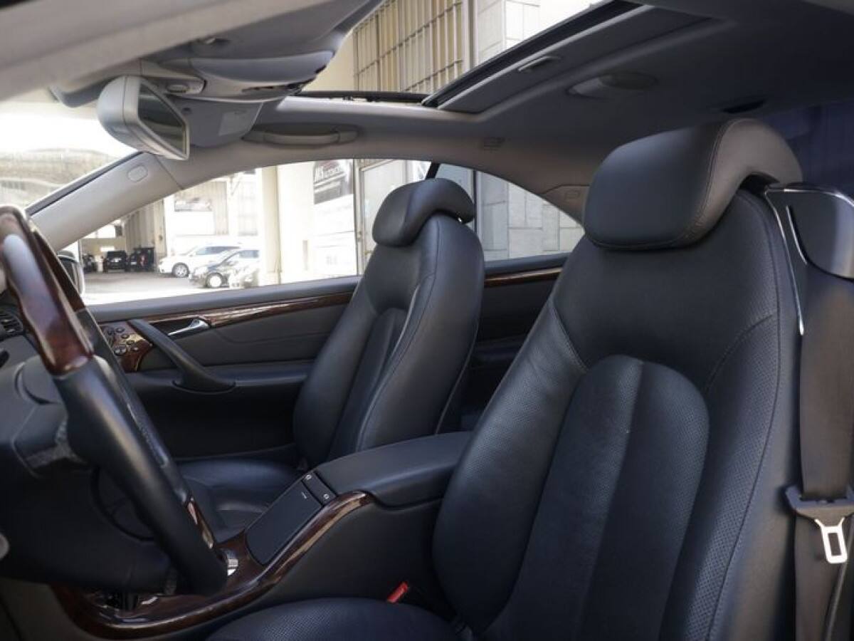 MERCEDES Classe CL (C/CL215) 16