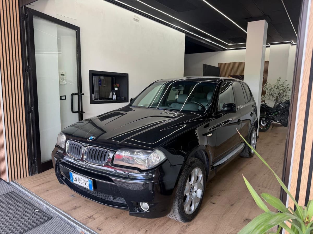 BMW X3            (E83) 3
