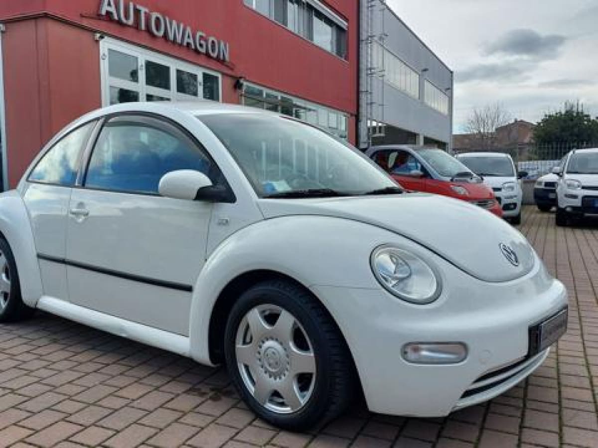 VOLKSWAGEN New Beetle 109965507