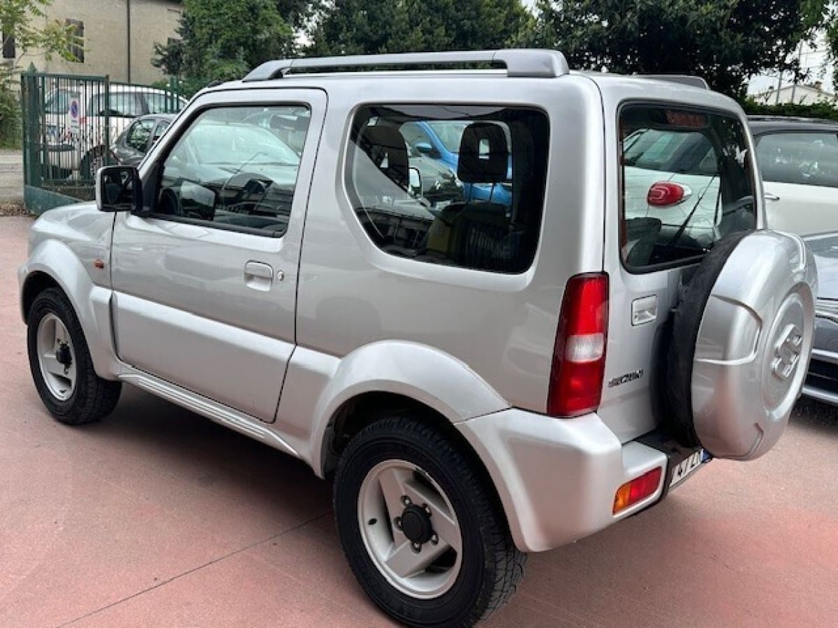 SUZUKI Jimny 3ª serie 9