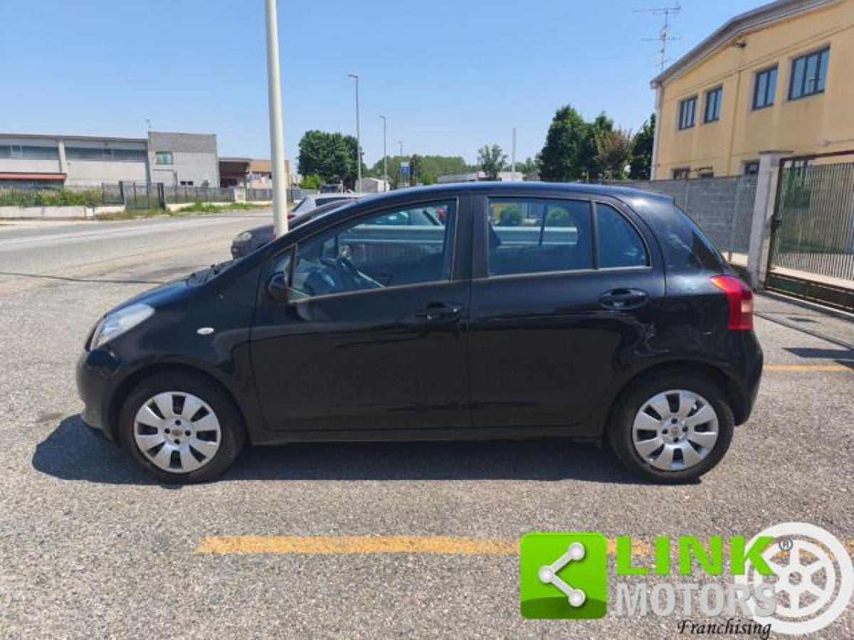 TOYOTA Yaris 2ª serie 8
