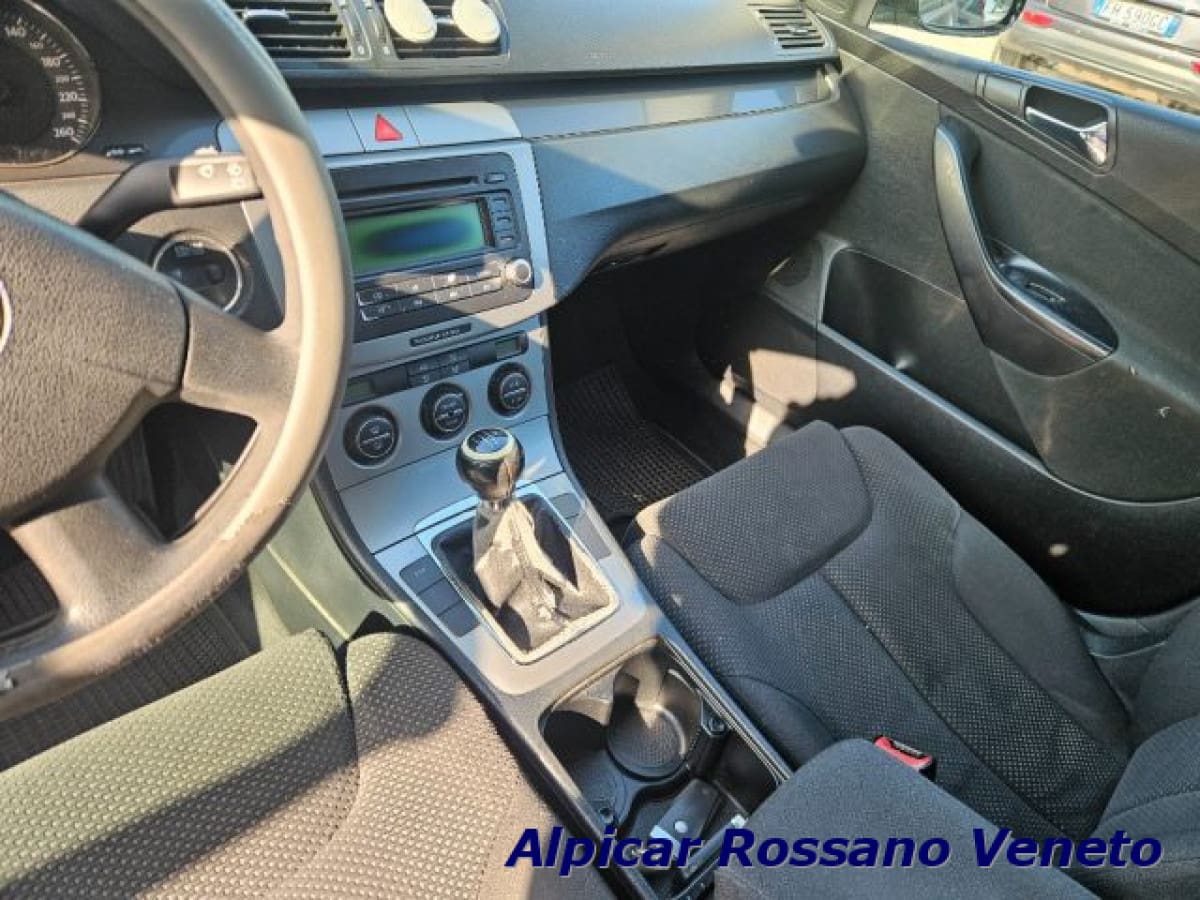 VOLKSWAGEN Passat 6ª serie 8