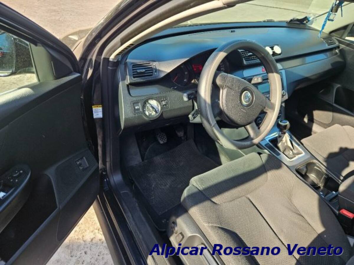 VOLKSWAGEN Passat 6ª serie 10