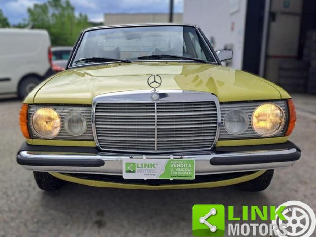 MERCEDES Serie 200-280(W123) 2