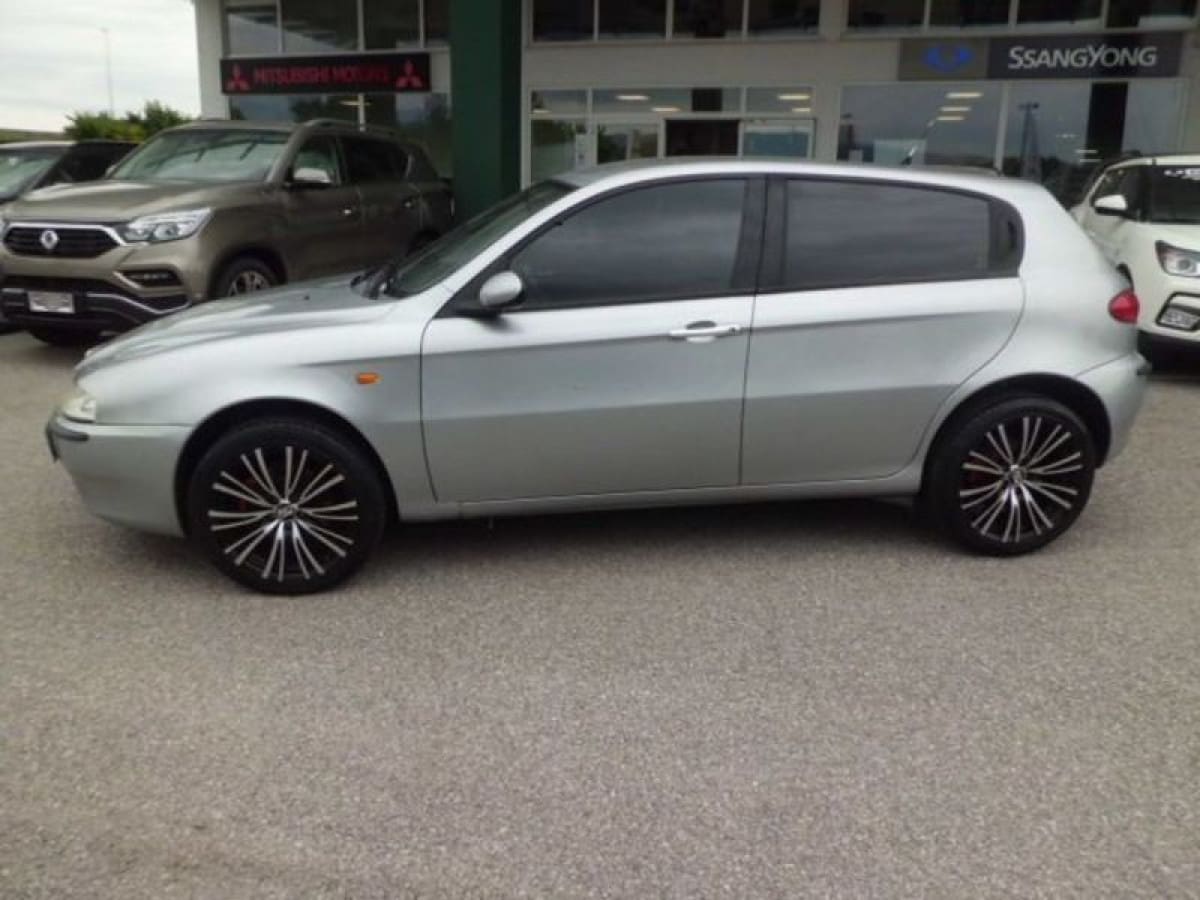 ALFA ROMEO 147 2
