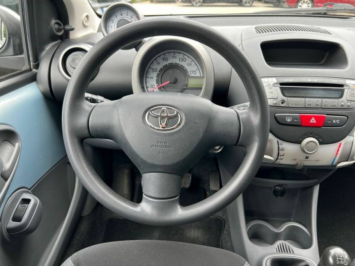 TOYOTA Aygo 1ª serie 14