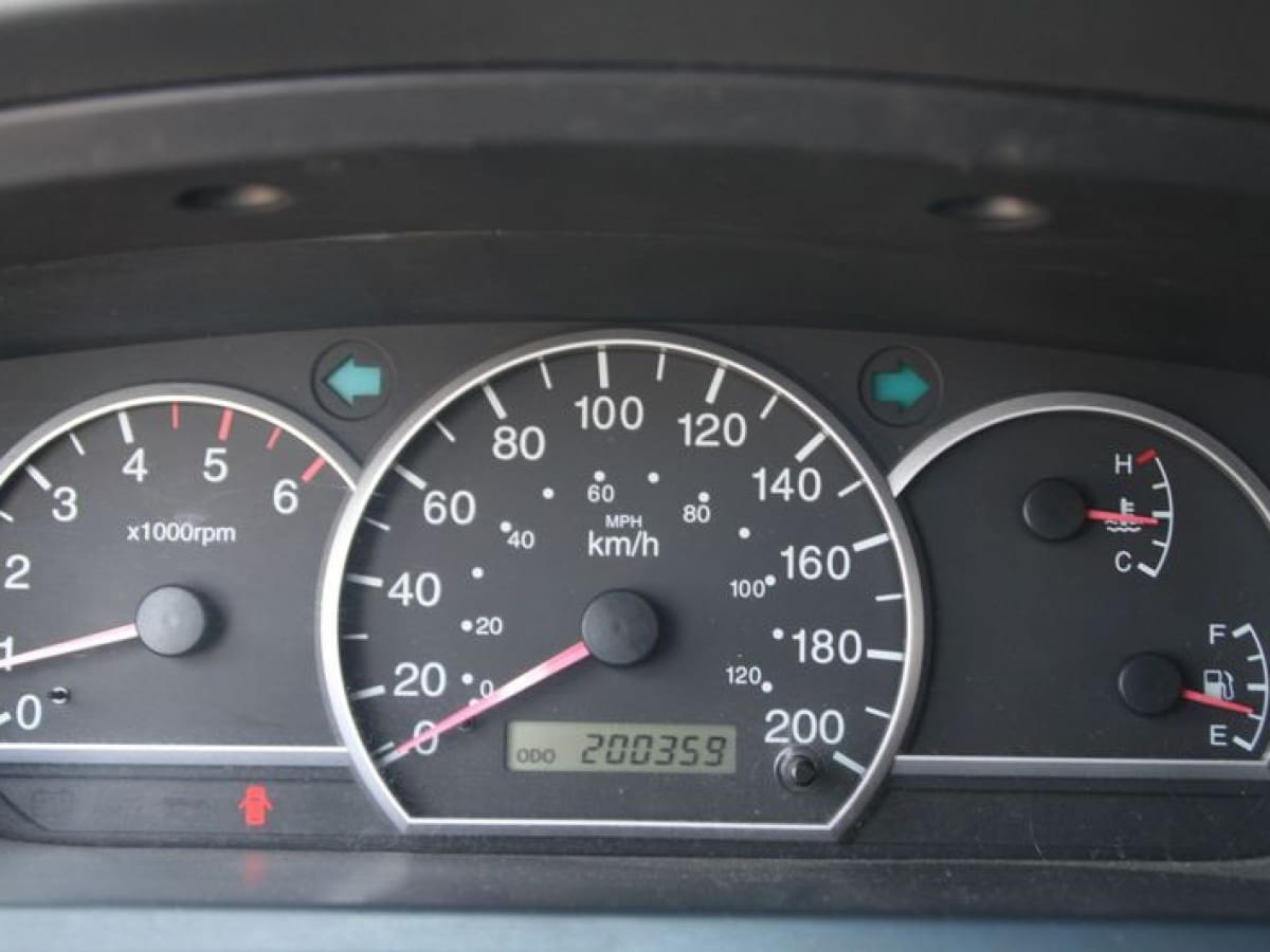 KIA Carens 1ª serie 9