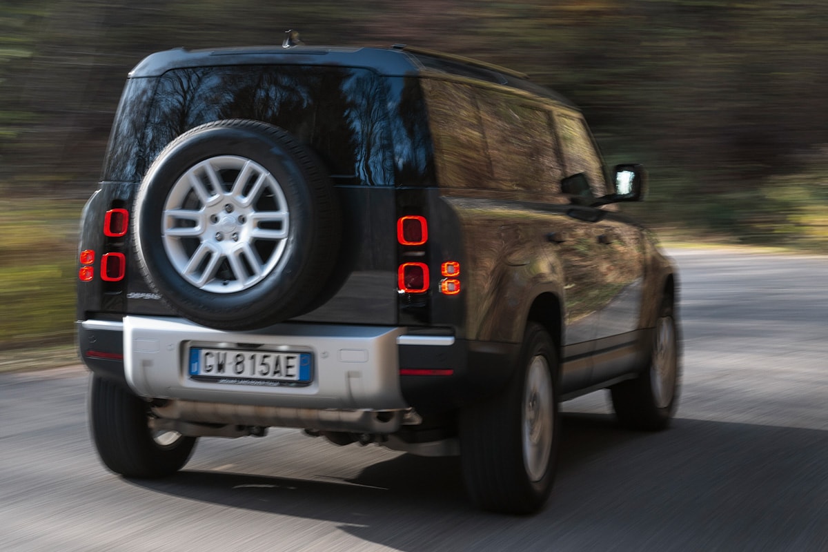 Land Rover Defender 110 Phev 300 S