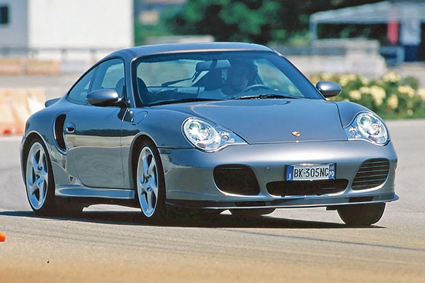 2000: Porsche 911 Turbo