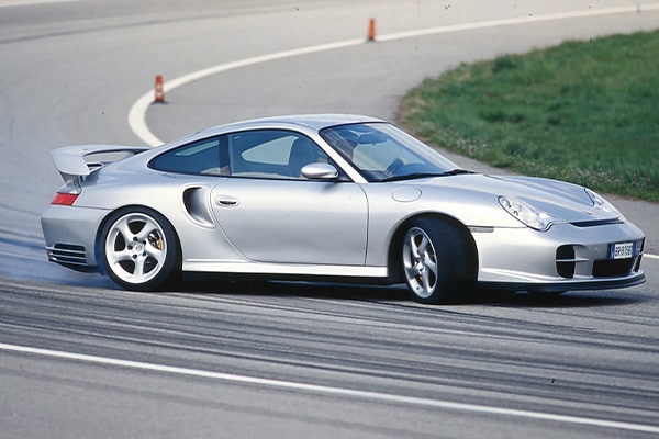 2002: Porsche 911 GT2