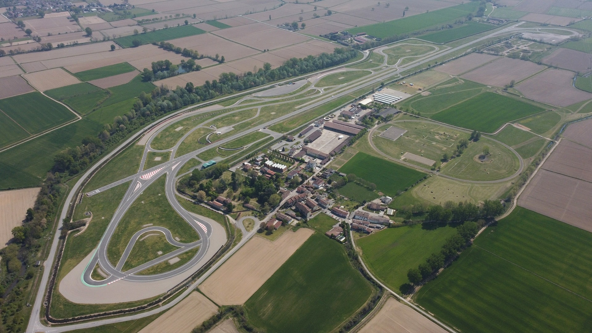 Vista dall'alto della pista di Vairano