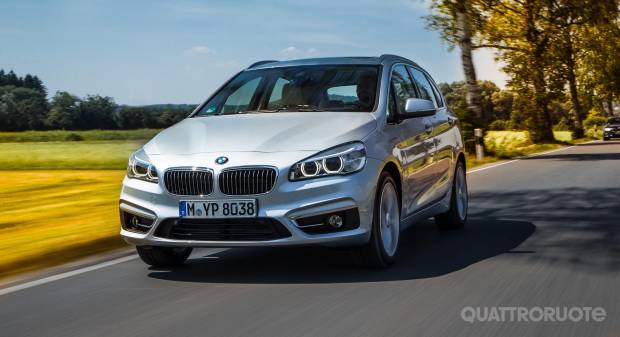 BMW 225xe (2015)
