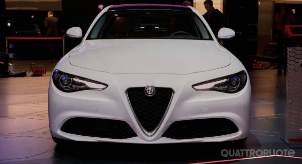 Alfa Romeo Giulia LIVE
