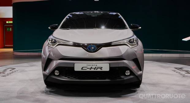 Toyota C-HR LIVE