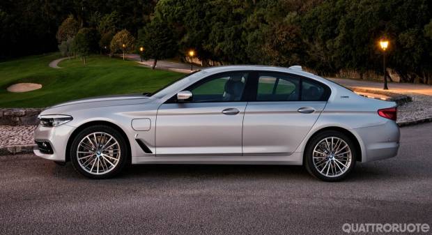 BMW 530e iPerformance (2016)
