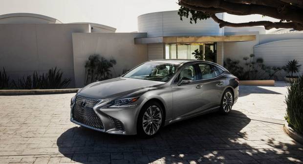 Lexus LS 500 (2017)