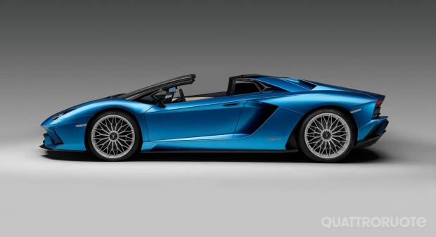 Lamborghini Aventador S Roadster (2017)