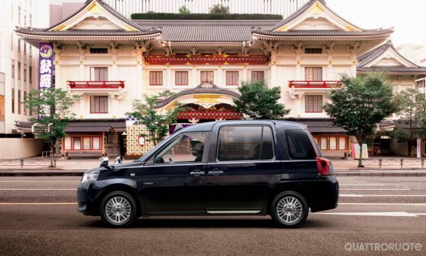 Toyota JPN Taxi (2017) 