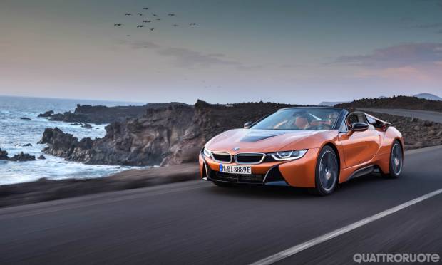 BMW i8 Coupé e Roadster (2017)