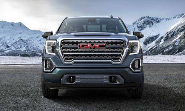 GMC Sierra Denali (2018)