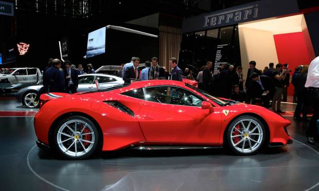 Ferrari 488 Pista (2018)