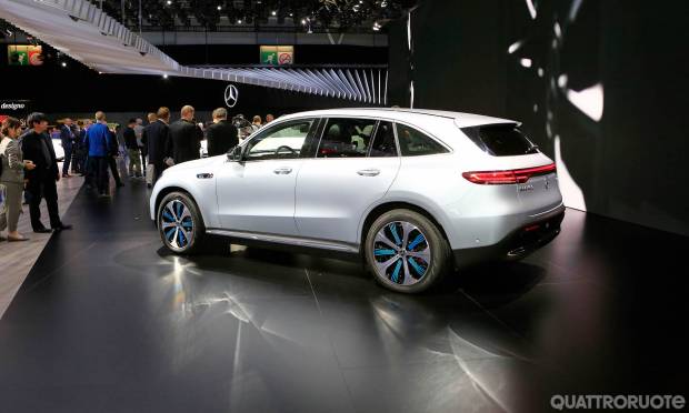 Mercedes-Benz EQC (2018) - LIVE