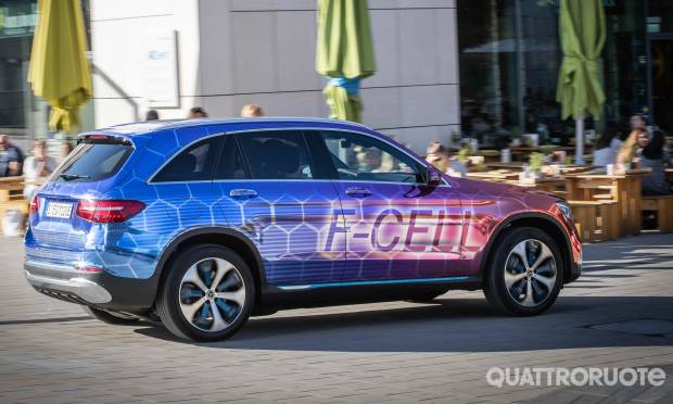 Mercedes-Benz GLC F-Cell (2018)