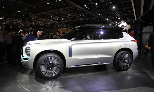 Mitsubishi Engelberg Tourer Concept (2019) - LIVE