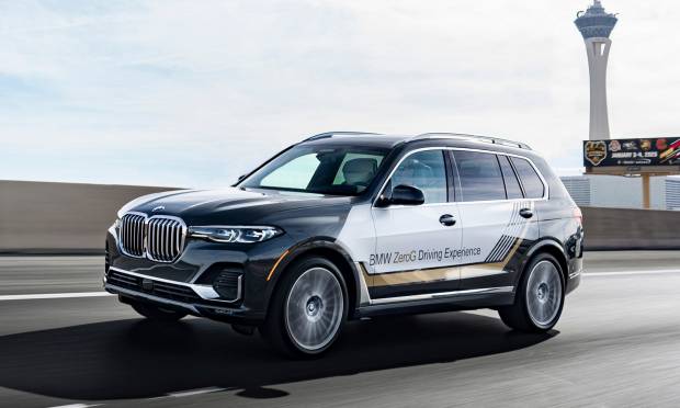 BMW X7 ZeroG Lounger (2020)