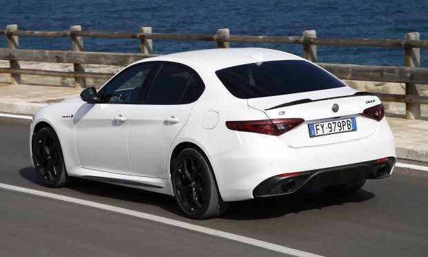 Alfa Romeo Giulia Veloce (2020)