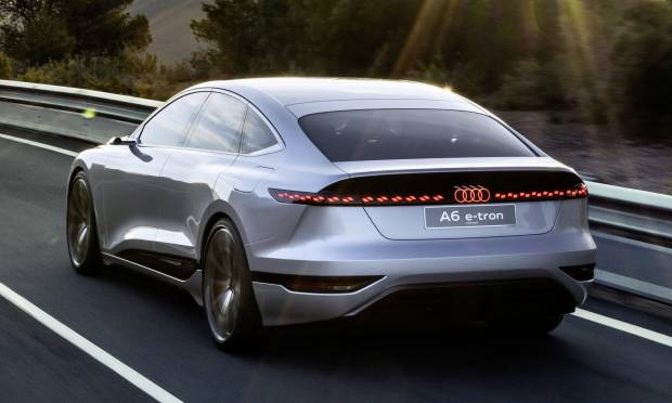 Audi A6 e-tron concept (2021)