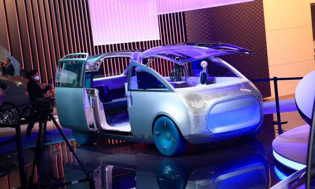 Mini Urbanaut Concept (2021) - LIVE