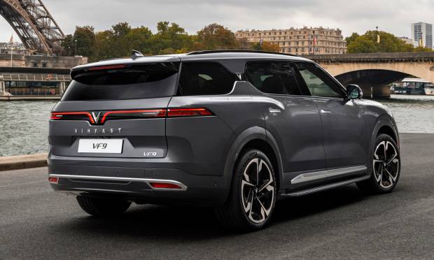 VinFast VF 9 (2022)