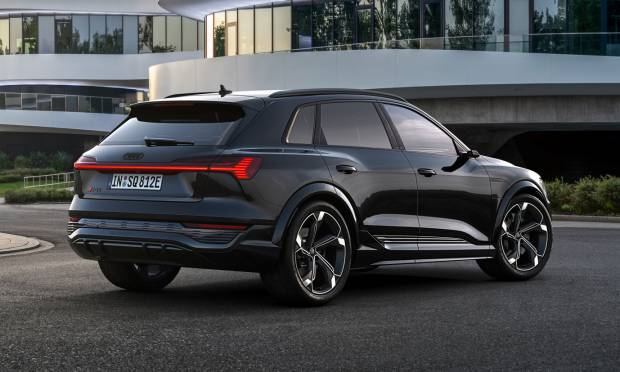 Audi Q8 e-tron e SQ8 e-tron (2022)