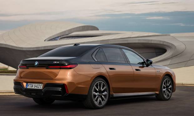 BMW i7 M70 xDrive (2023)